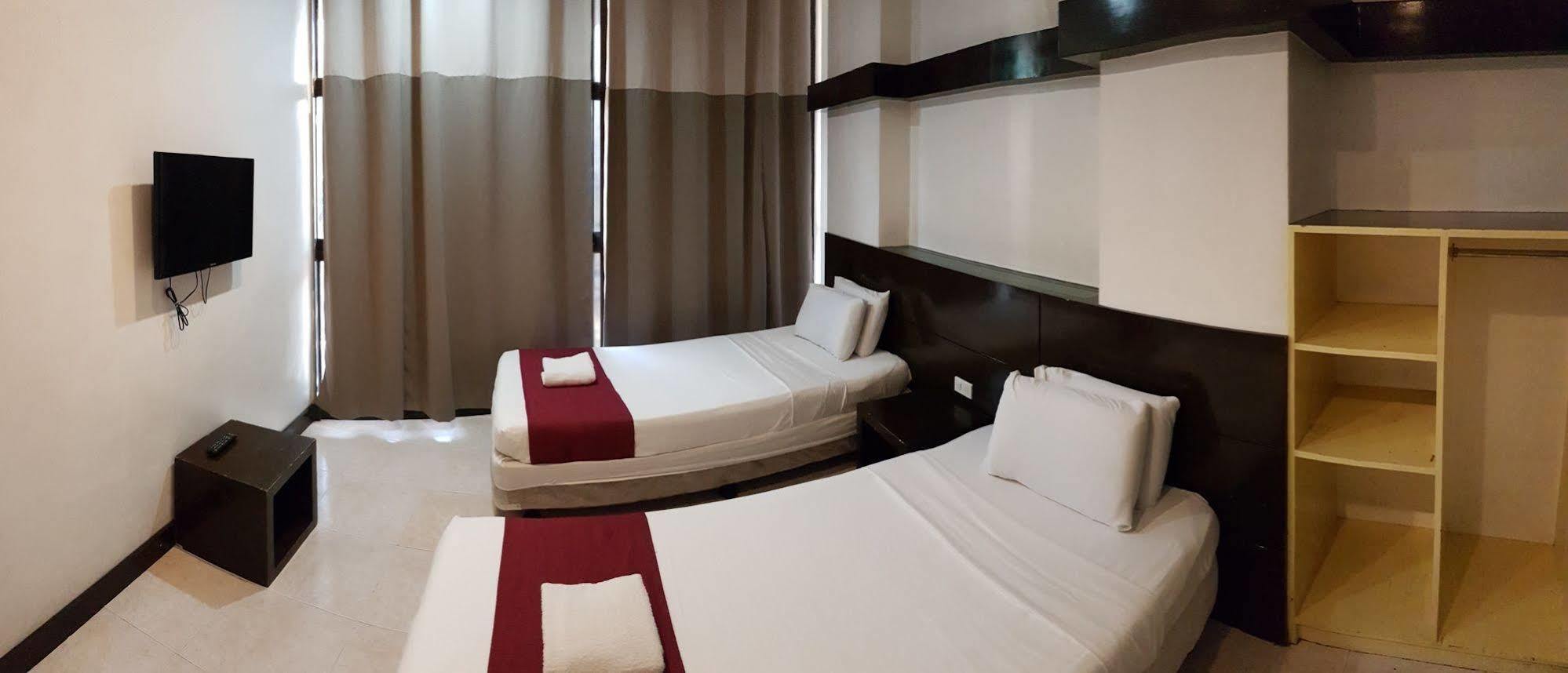 Ong Bun Pension House Iloilo City Εξωτερικό φωτογραφία